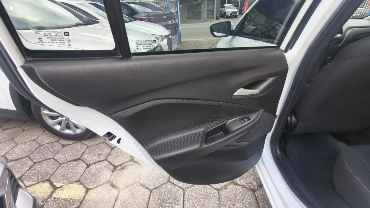 ONIX HATCH LT1 1.0 12V FLEX 2021 - Imagem 16