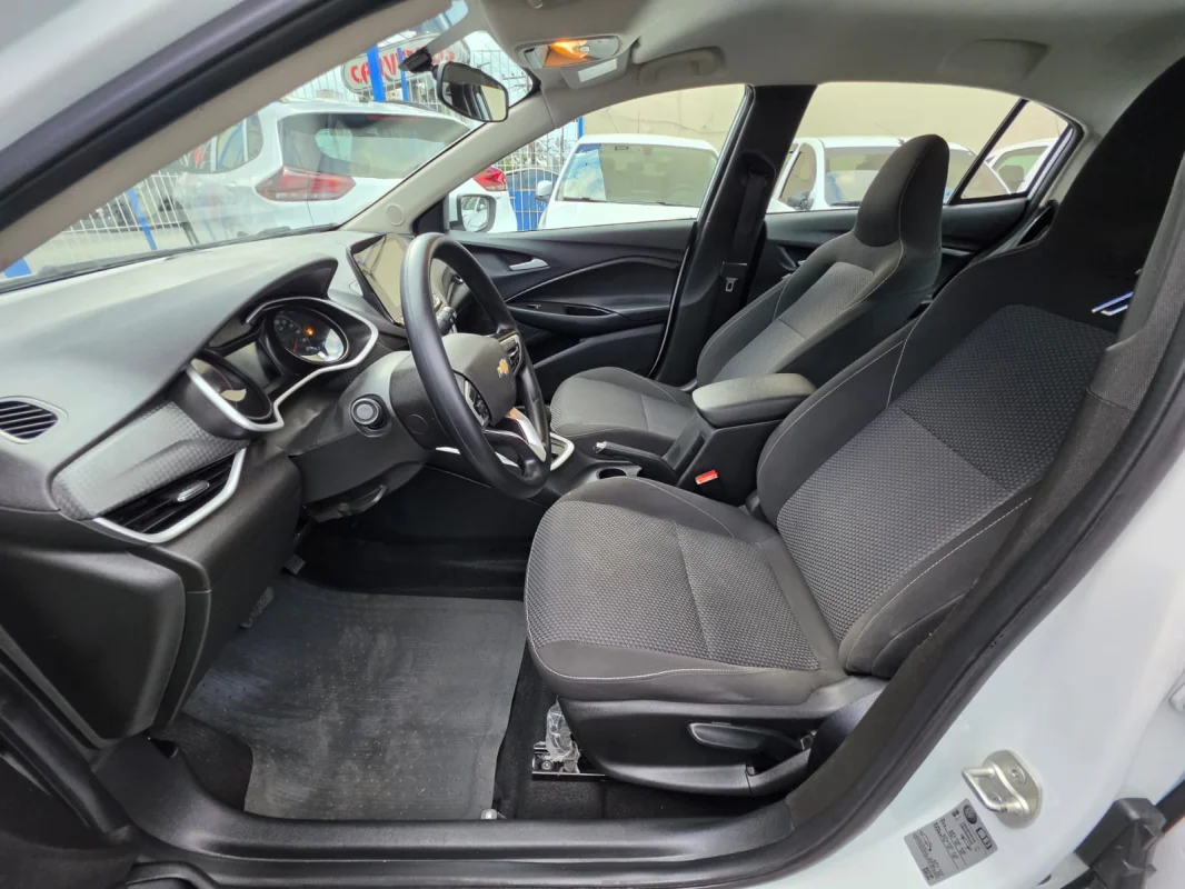 ONIX SEDAN Plus LT 1.0 TURBO Flex AUTOMÁTICO 2023 - Imagem 9