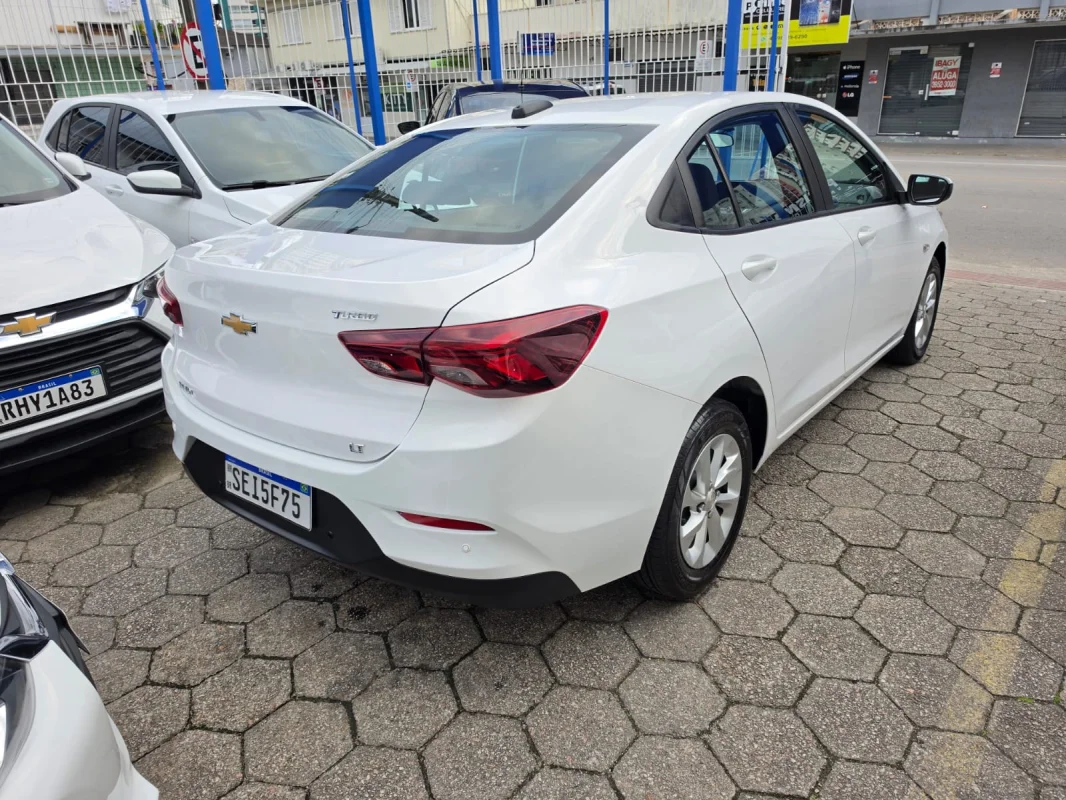 ONIX SEDAN Plus LT 1.0 TURBO Flex AUTOMÁTICO 2023 - Imagem 3