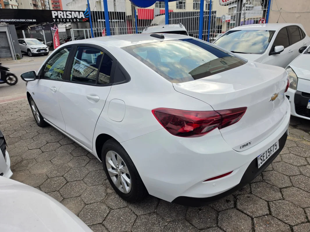 ONIX SEDAN Plus LT 1.0 TURBO Flex AUTOMÁTICO 2023 - Imagem 5