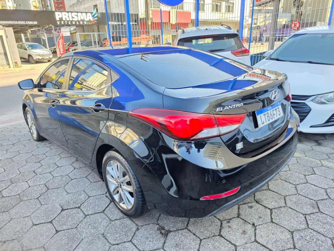 Elantra GLS 2.0 16V Flex Aut. 2016 - Imagem 3