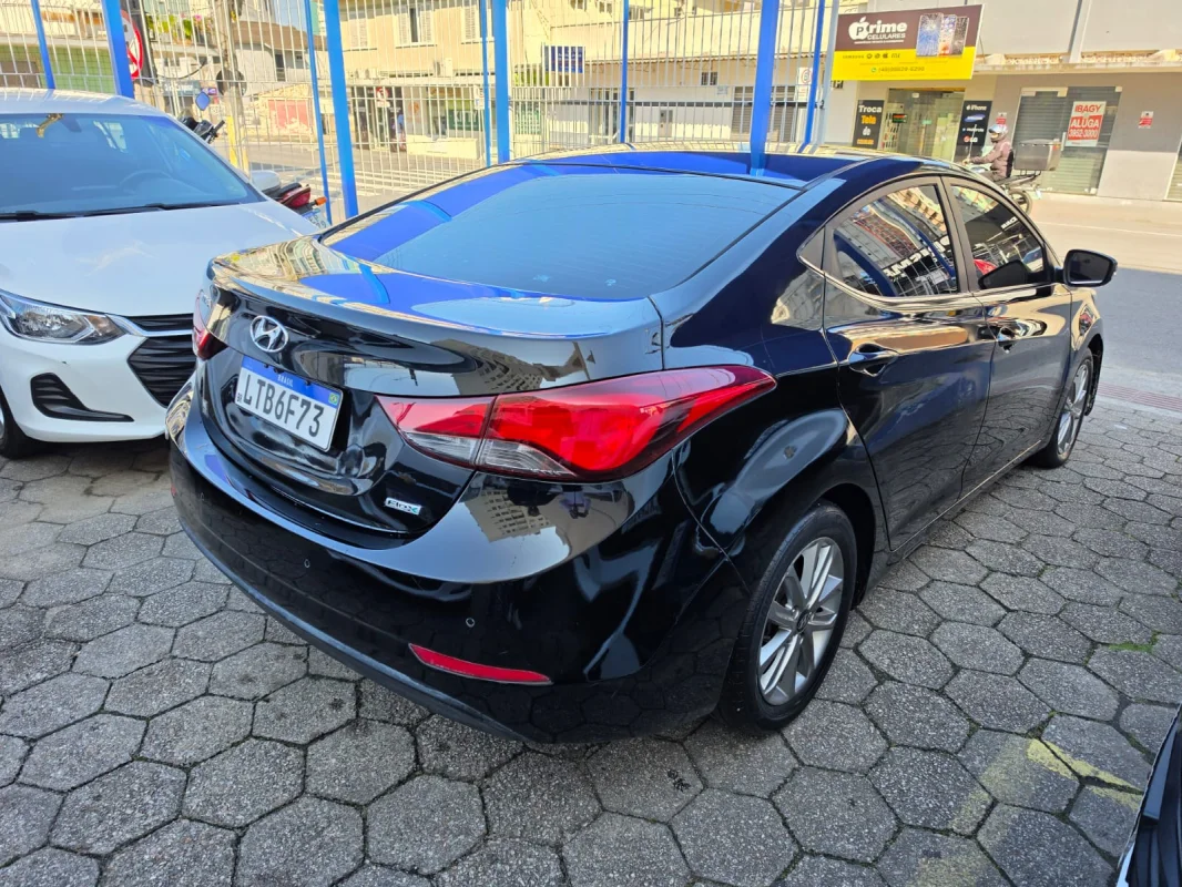 Elantra GLS 2.0 16V Flex Aut. 2016 - Imagem 4