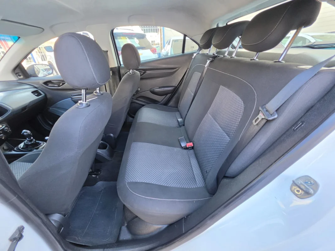 ONIX HATCH Joy 1.0 8V Flex 5p Mecânico 2020 - Imagem 8