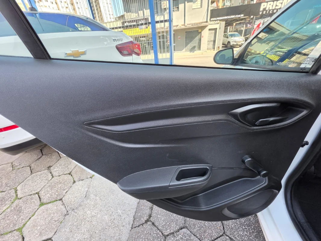 ONIX HATCH Joy 1.0 8V Flex 5p Mecânico 2020 - Imagem 13