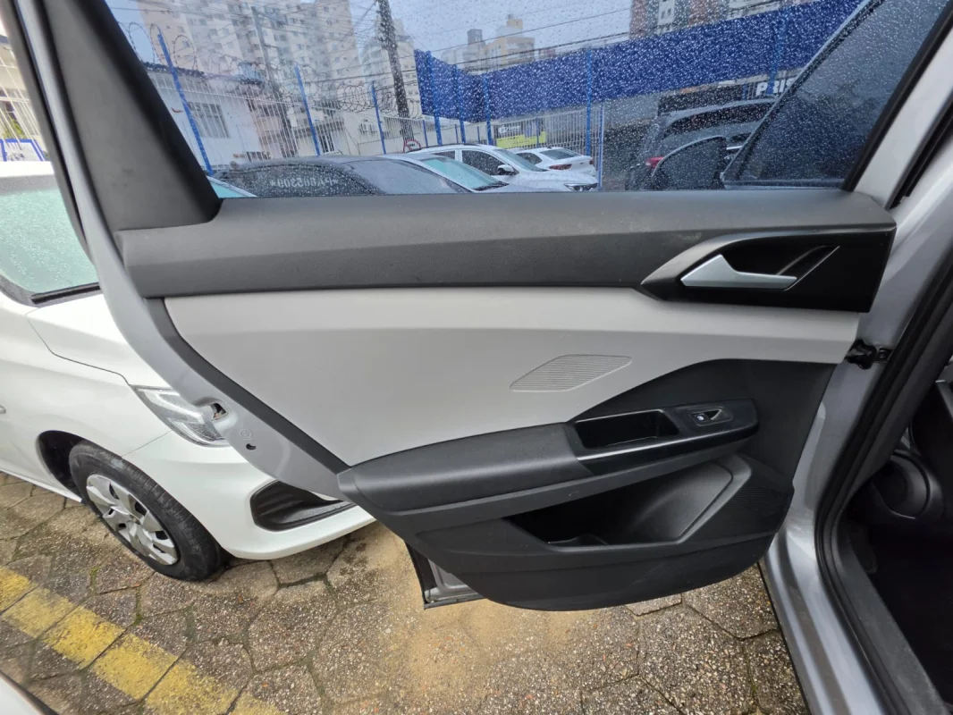 Taos comfortline 1.4 tsi Aut 2023 - Imagem 13