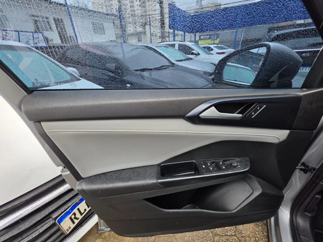 Taos comfortline 1.4 tsi Aut 2023 - Imagem 14