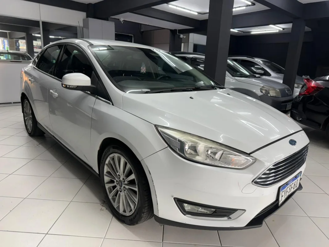 Focus Titanium 2.0 completo automático 2016