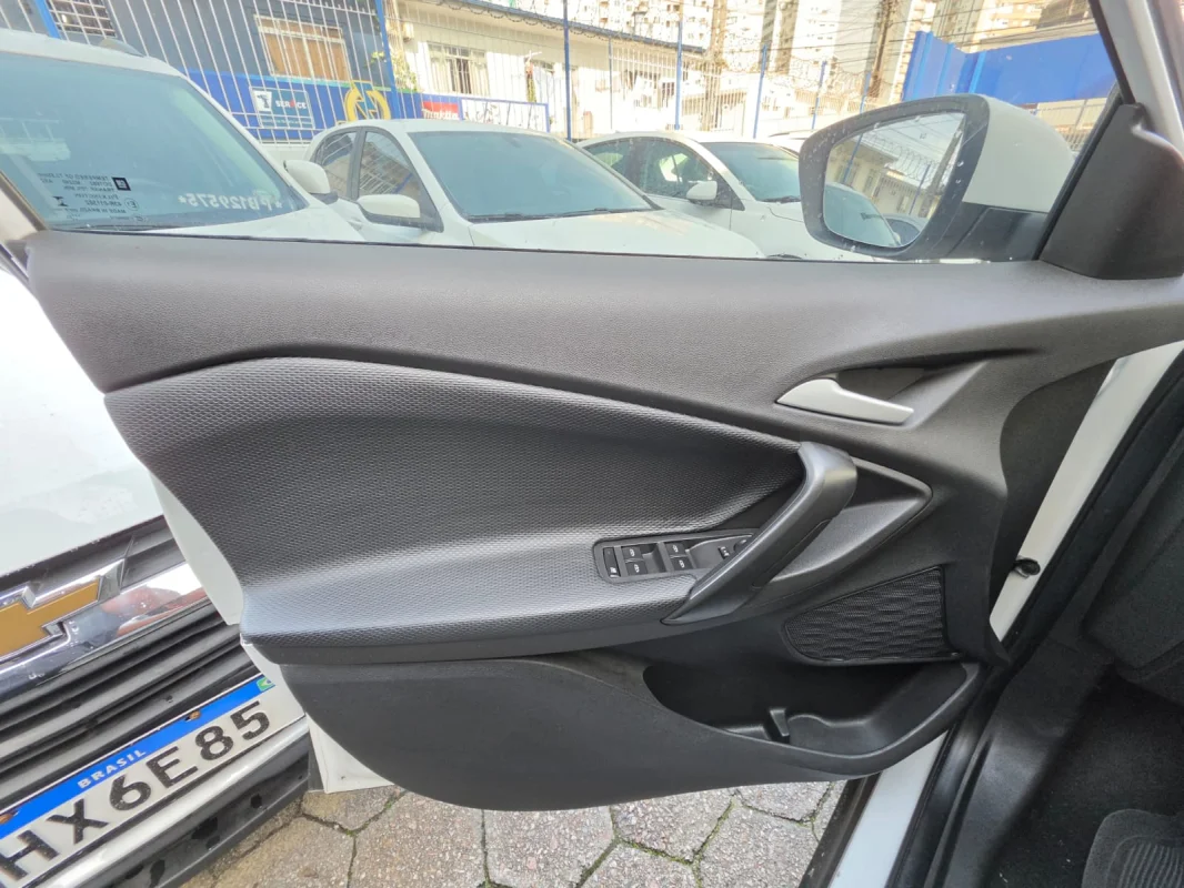 TRACKER LT TURBO 1.0 AUTOMÁTICO 2023 - Imagem 12