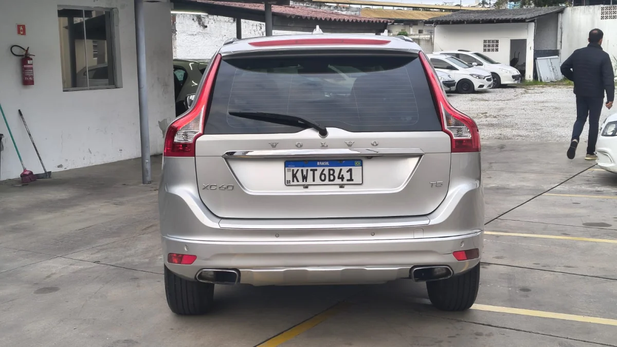 XC 60 2.0 T5 COMF 2015 - Imagem 8