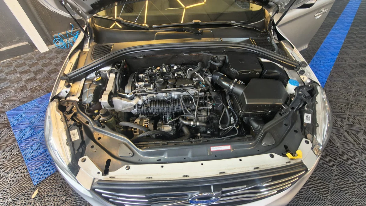 XC 60 2.0 T5 COMF 2015 - Imagem 11