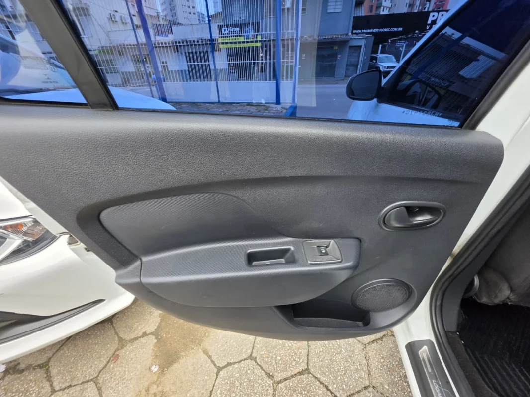 Logan zen 1.0 completo manual 2022 - Imagem 15