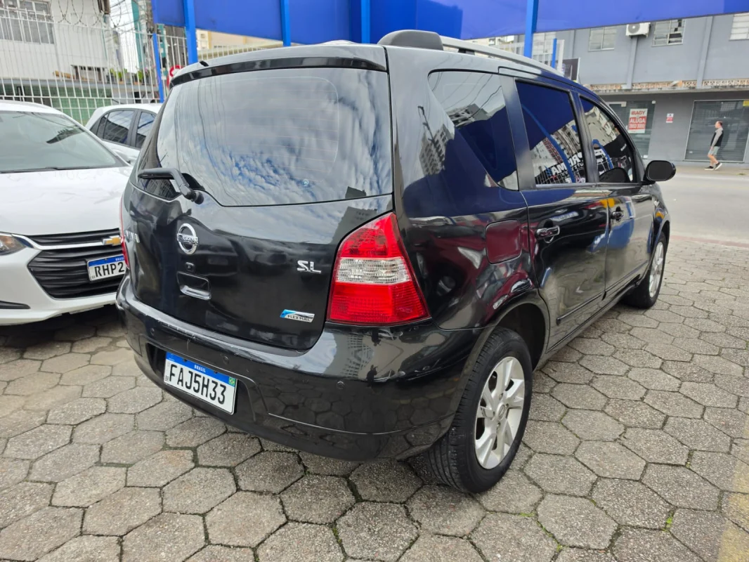 Livina SL 1.8 completo automático 2013 - Imagem 3