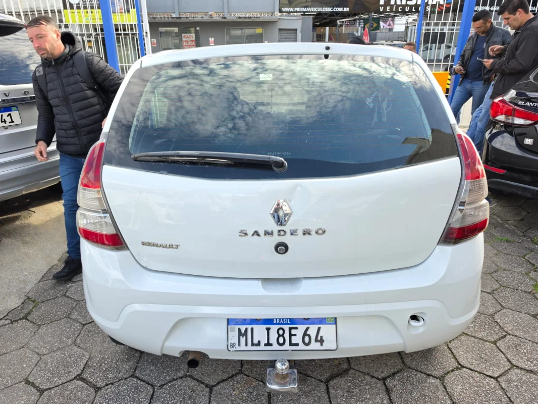 SANDERO Authentique Hi-Flex 1.0 16V 5p 2014 - Imagem 6