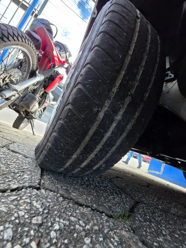 SANDERO Authentique Hi-Flex 1.0 16V 5p 2014 - Imagem 10