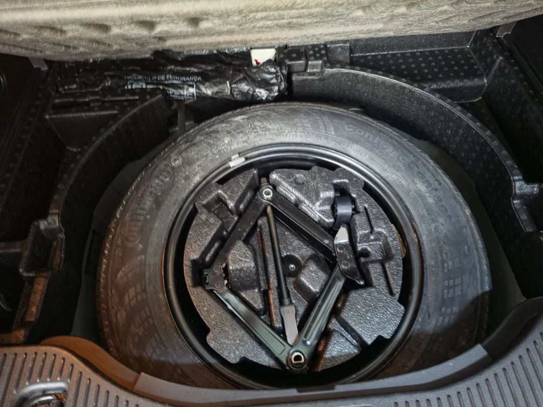 Tracker LTZ 1.8 Aut. Completa 2014 - Imagem 12