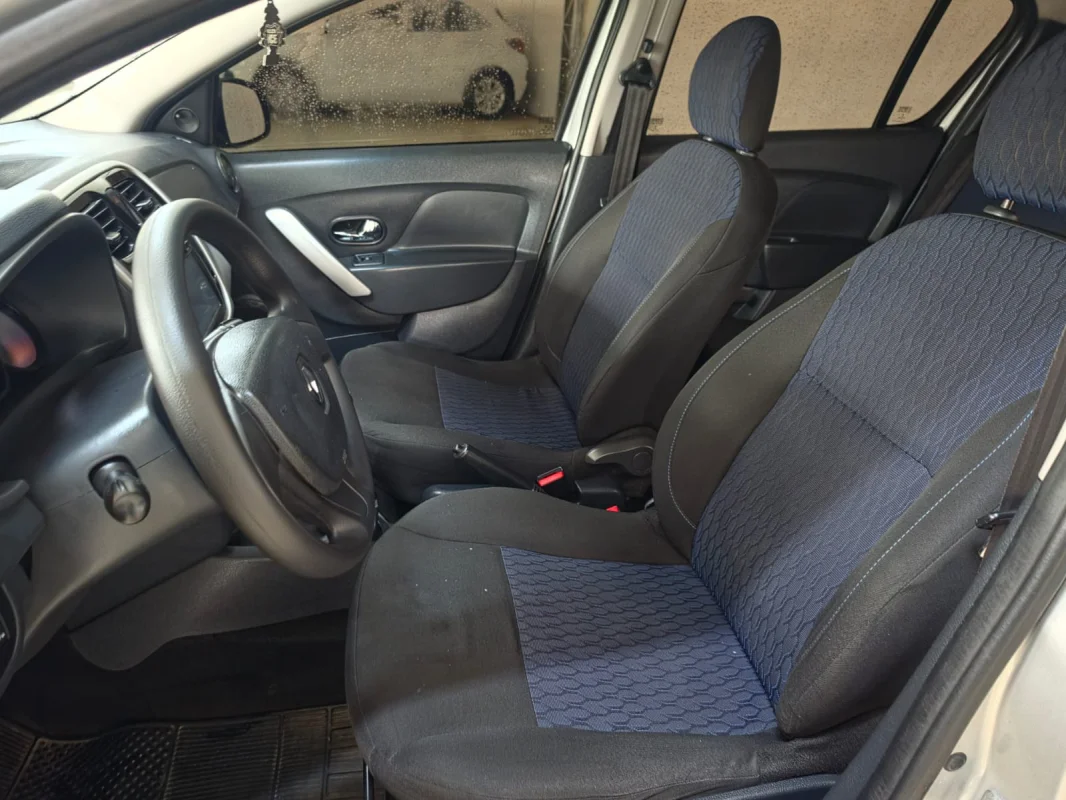 Sandero Expression 1.6 Completo 2015 - Imagem 9