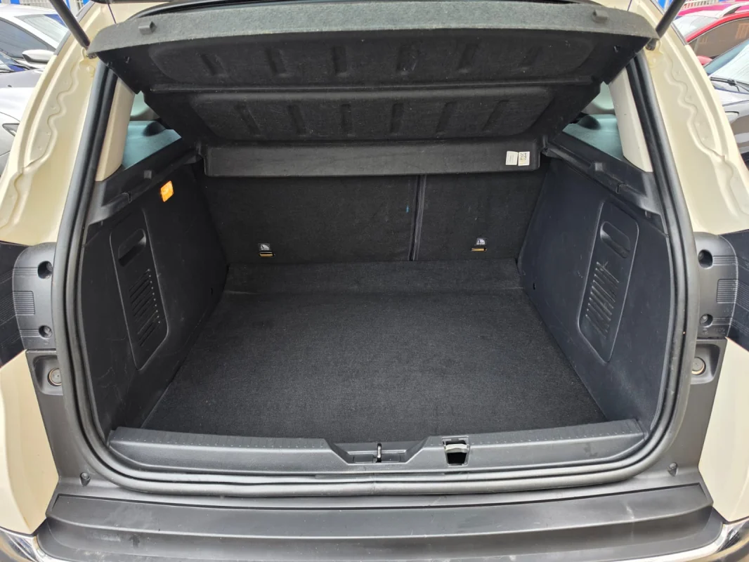 CAPTUR Intense 1.6 16V Flex 5p Automática 2018 - Imagem 10