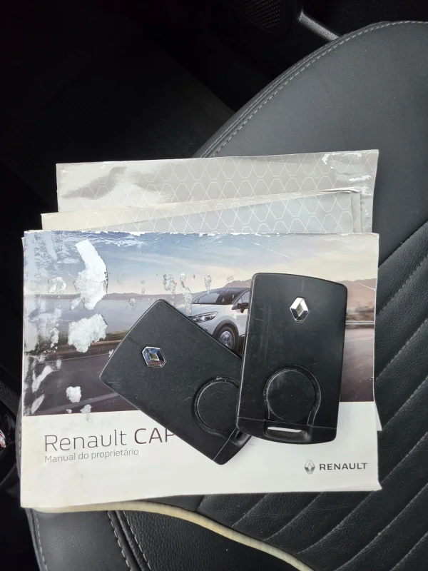 CAPTUR Intense 1.6 16V Flex 5p Automática 2018 - Imagem 12