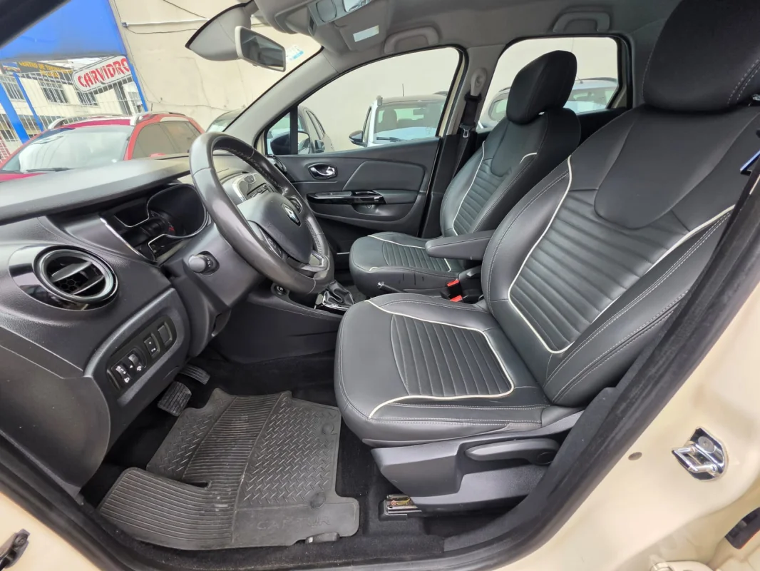 CAPTUR Intense 1.6 16V Flex 5p Automática 2018 - Imagem 9