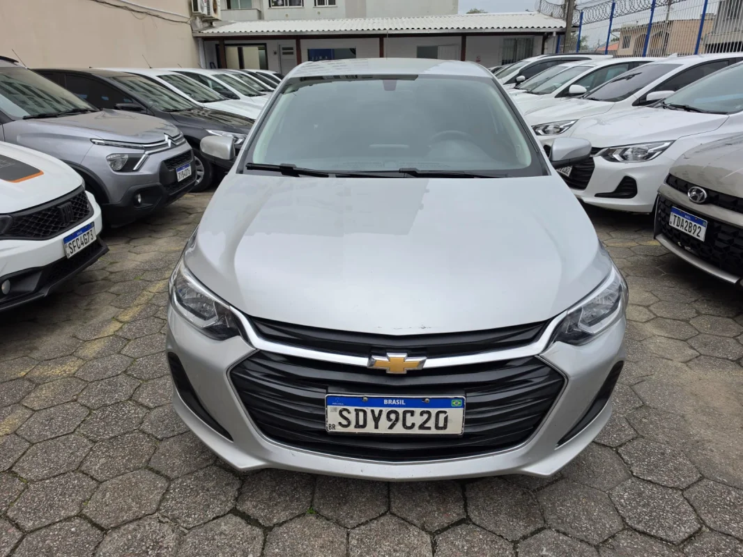 ONIX HATCH LT 1.0 12V Flex 5p Mecânico 2023 - Imagem 8