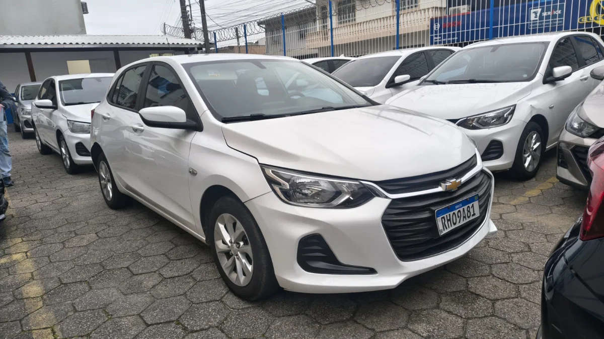 ONIX HATCH LT2 1.0 12V FLEX 2022 