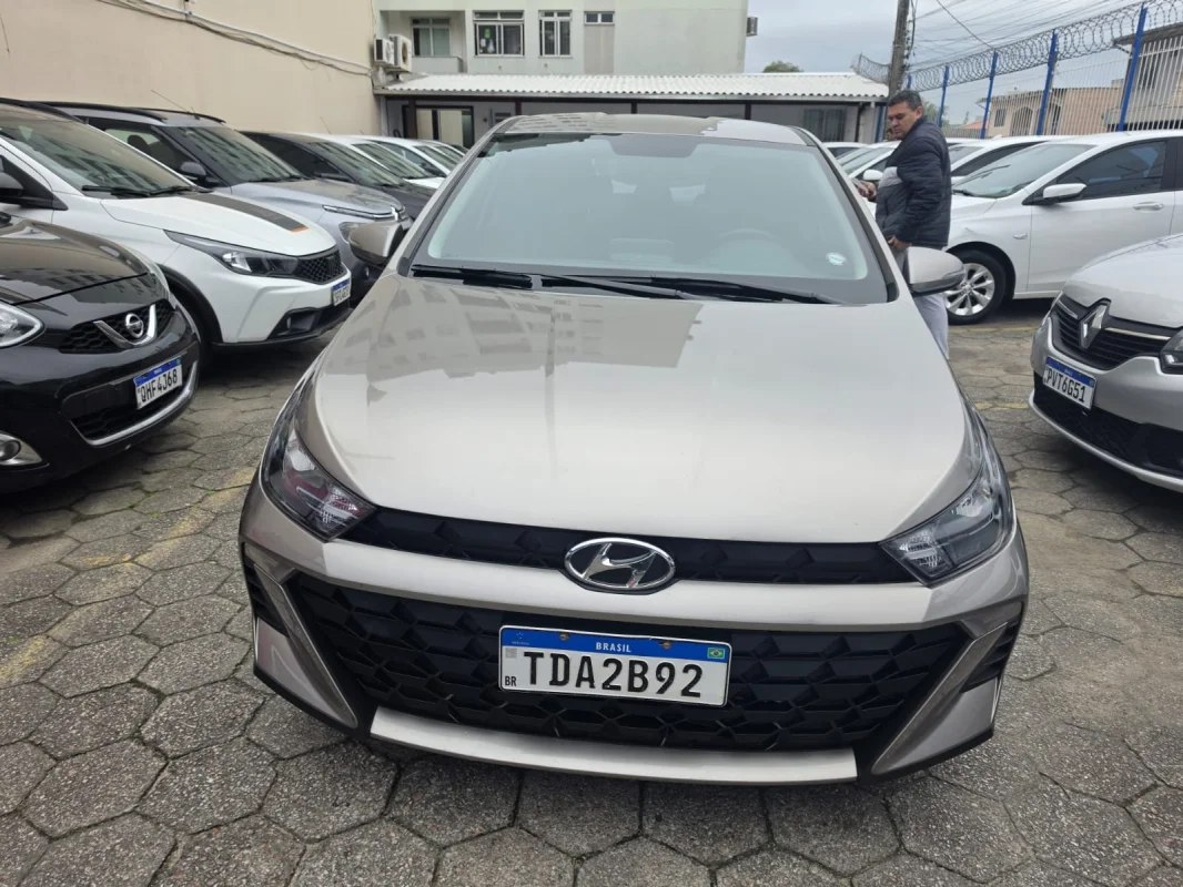 HB20 Comfort Plus 1.0 Mec Completo 2025 - Imagem 2