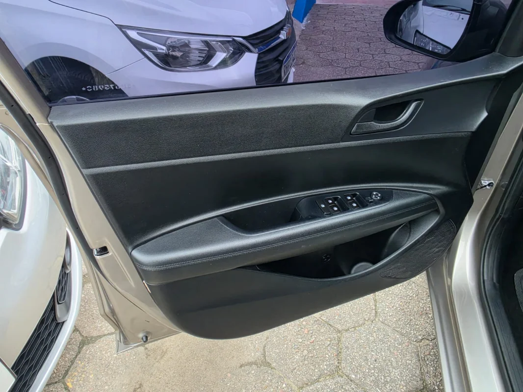 HB20 Comfort Plus 1.0 Mec Completo 2025 - Imagem 12