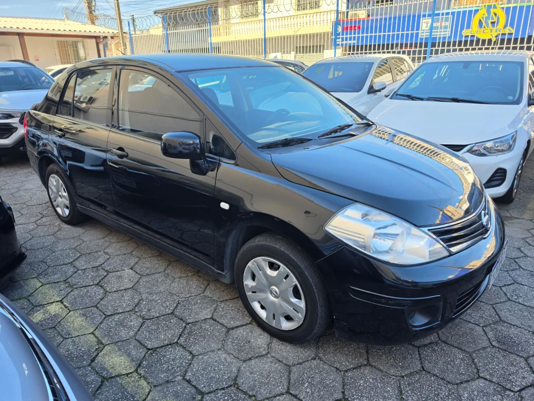 TIIDA Sedan 1.8 16V Flex Fuel 4p 2012