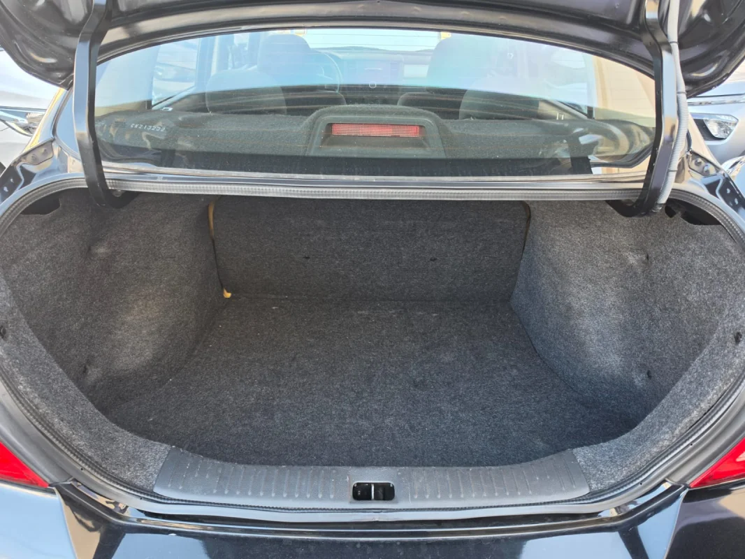 TIIDA Sedan 1.8 16V Flex Fuel 4p 2012 - Imagem 17