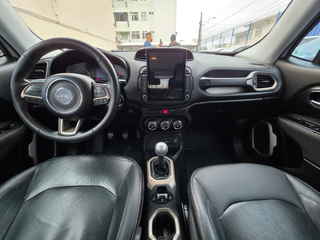 Renegade Sport 1.8 4x2 Flex 16V Mecânica 2017 - Imagem 13