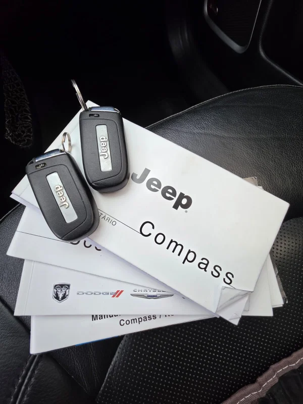 COMPASS LONGITUDE 2.0 4x2 Flex 16V Automatica 2018 - Imagem 12