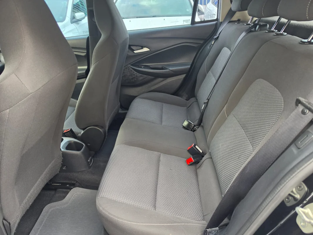 Onix Hatch LT2 1.0 Completo 2024 - Imagem 8