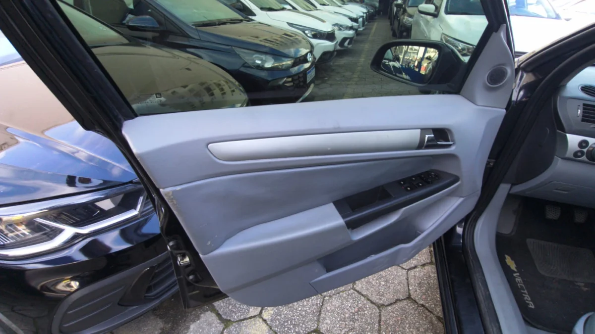 Vectra Elegan. 2.0 MPFI 8v 2007 completo - Imagem 11