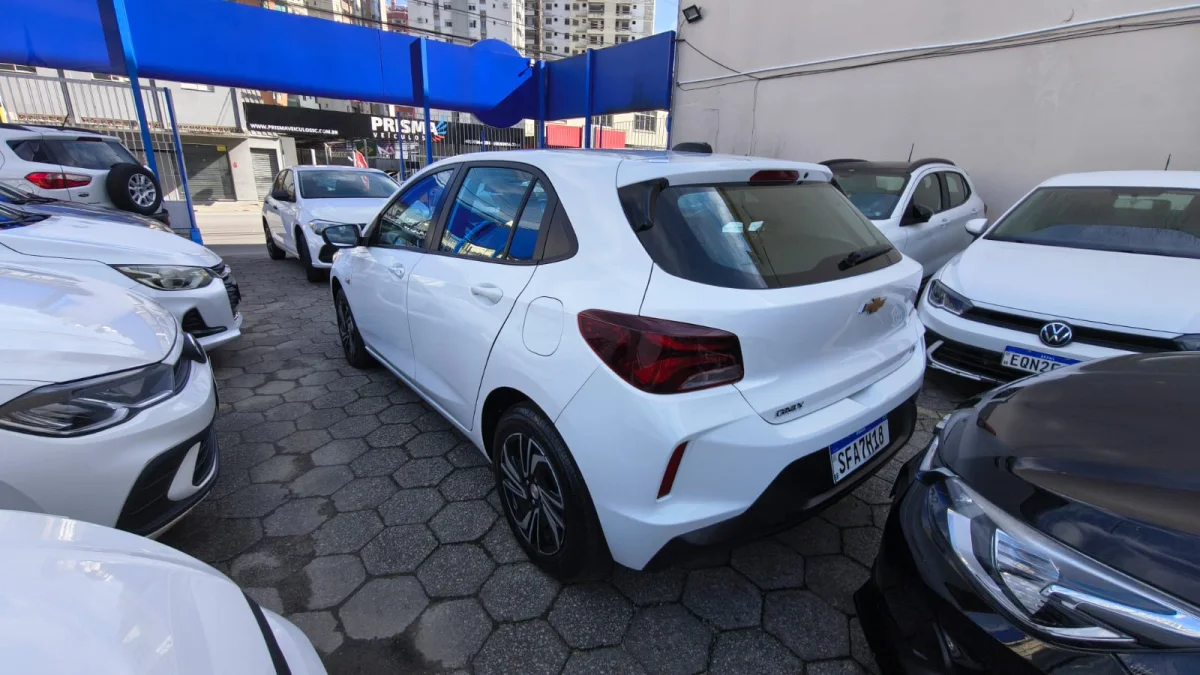 Onix Hatch LT2 1.0 Completo 2024 - Imagem 3