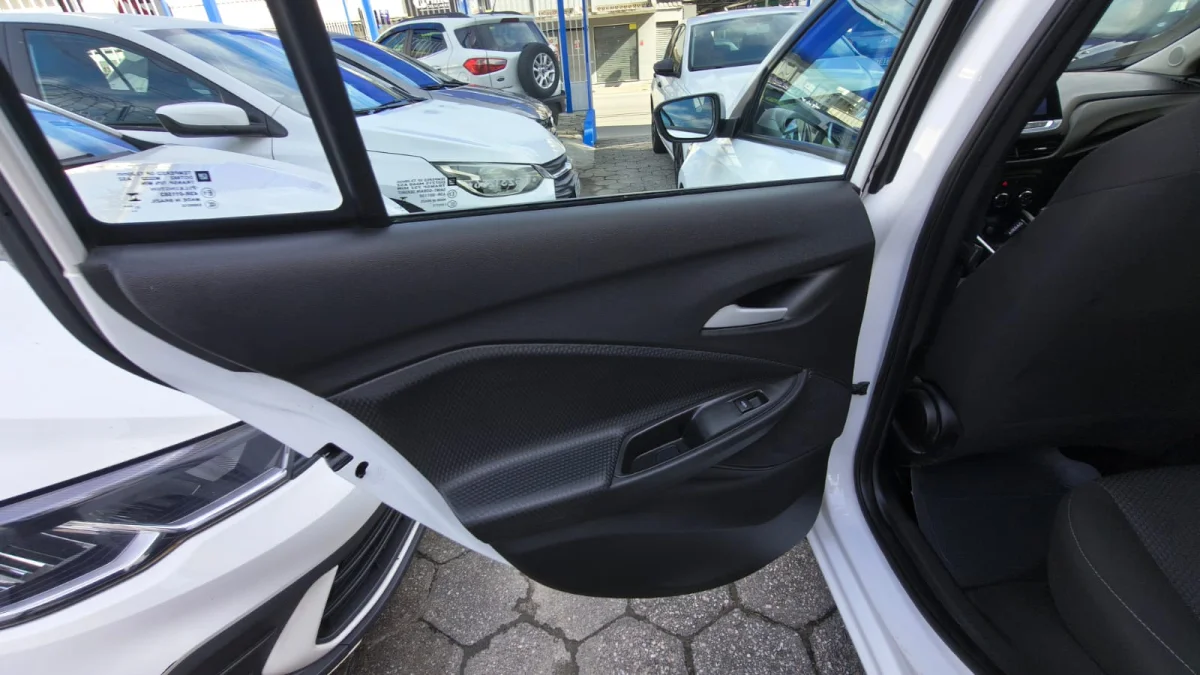 Onix Hatch LT2 1.0 Completo 2024 - Imagem 11