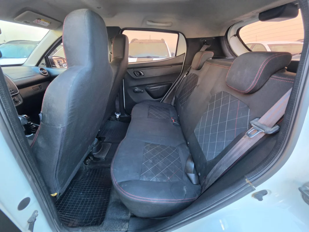 KWID Zen 1.0 Flex 12V 5p Mecânico 2019 - Imagem 8