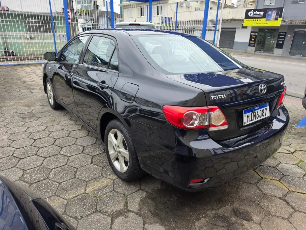 Corolla GLi 1.8 Flex 16V Automático 2012 - Imagem 5