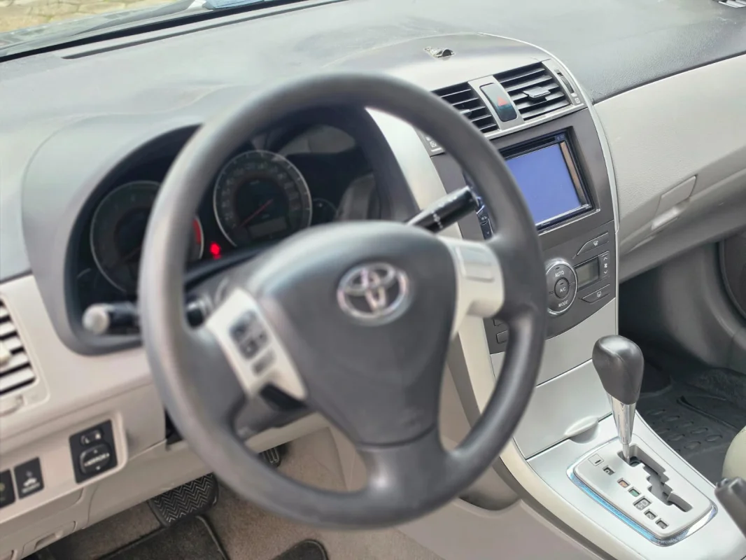 Corolla GLi 1.8 Flex 16V Automático 2012 - Imagem 9