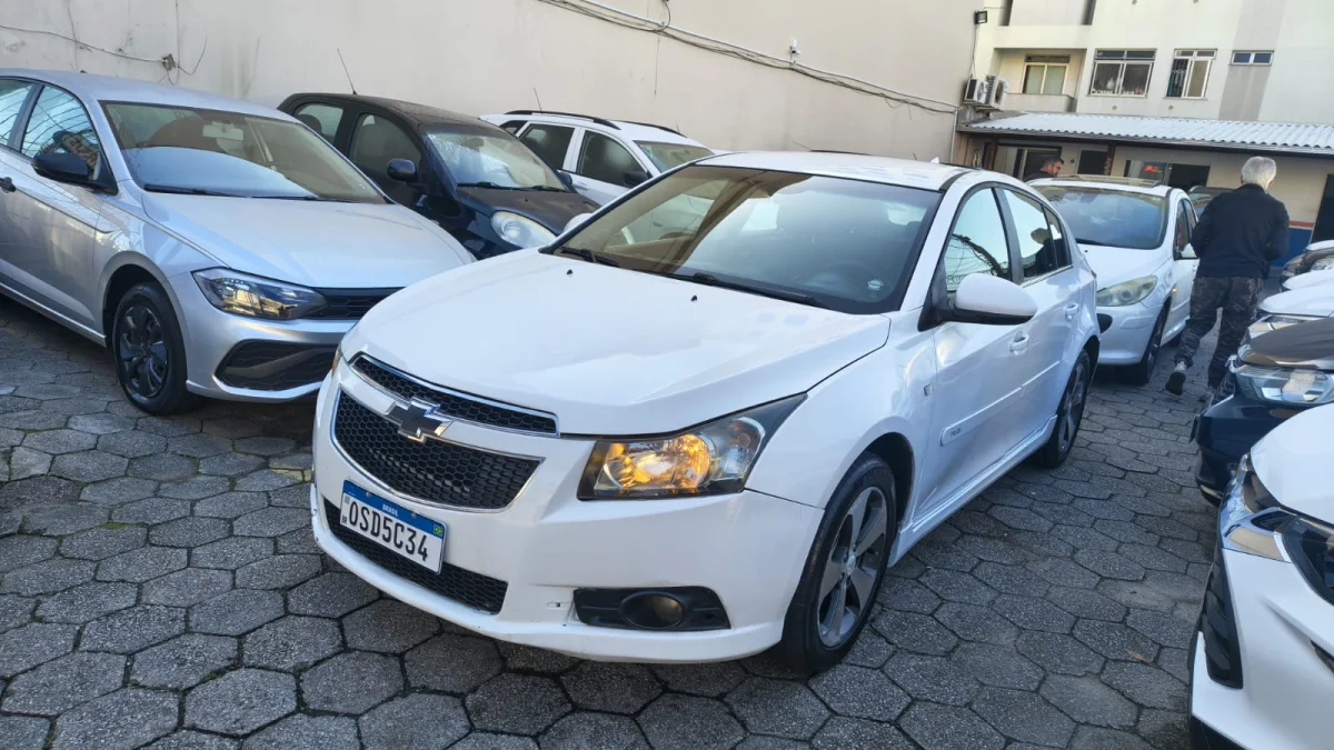 CRUZE HB SPORT LT 1.8 16V AUTOMÁTICO 2014 - Imagem 9