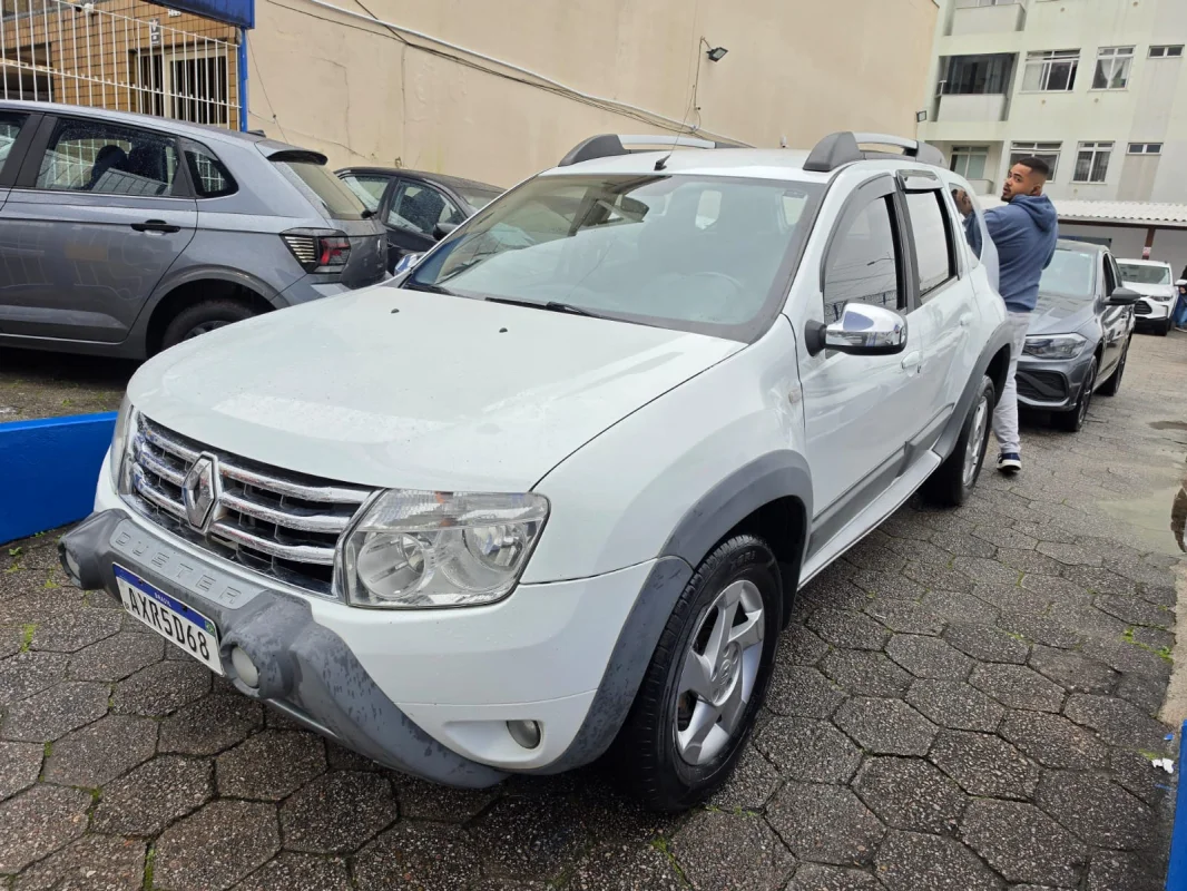 DUSTER Dynamique 2.0 Flex 16V Automático 2014 - Imagem 2