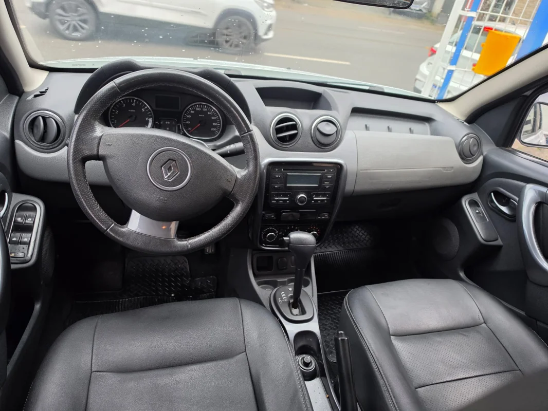 DUSTER Dynamique 2.0 Flex 16V Automático 2014 - Imagem 11