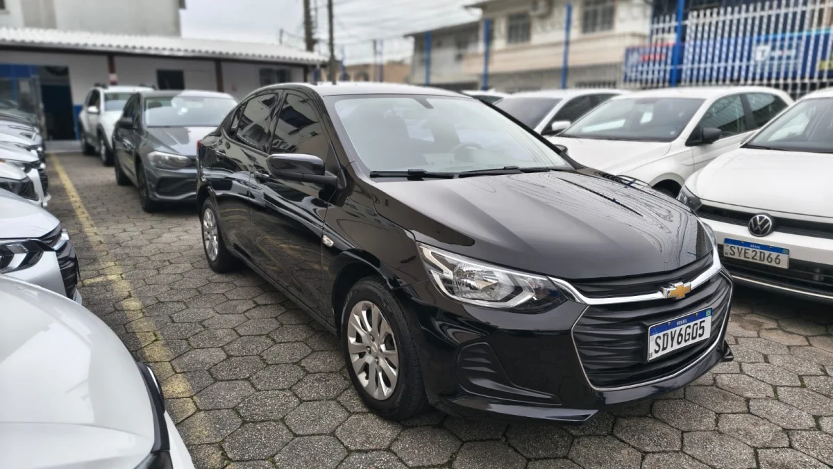 ONIX SEDAN Plus LT1 1.0 12V Flex 4p Mec   2023 - Imagem 2