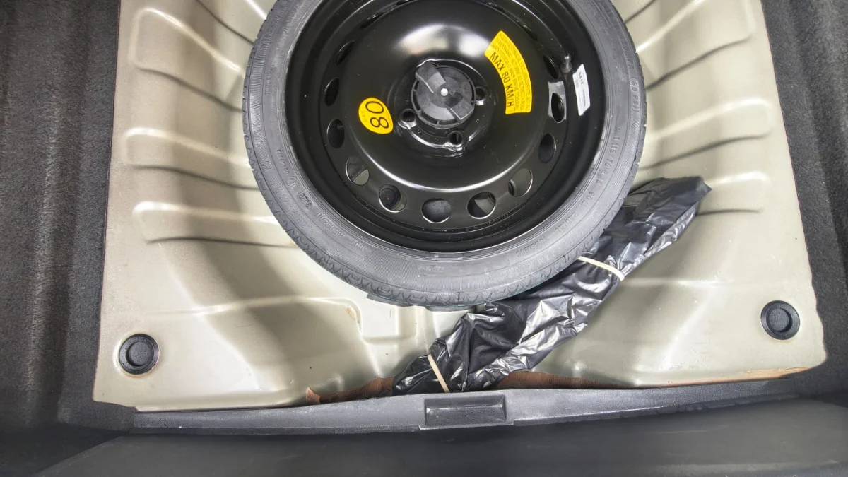 ONIX SEDAN Plus LT1 1.0 12V Flex 4p Mec   2023 - Imagem 15