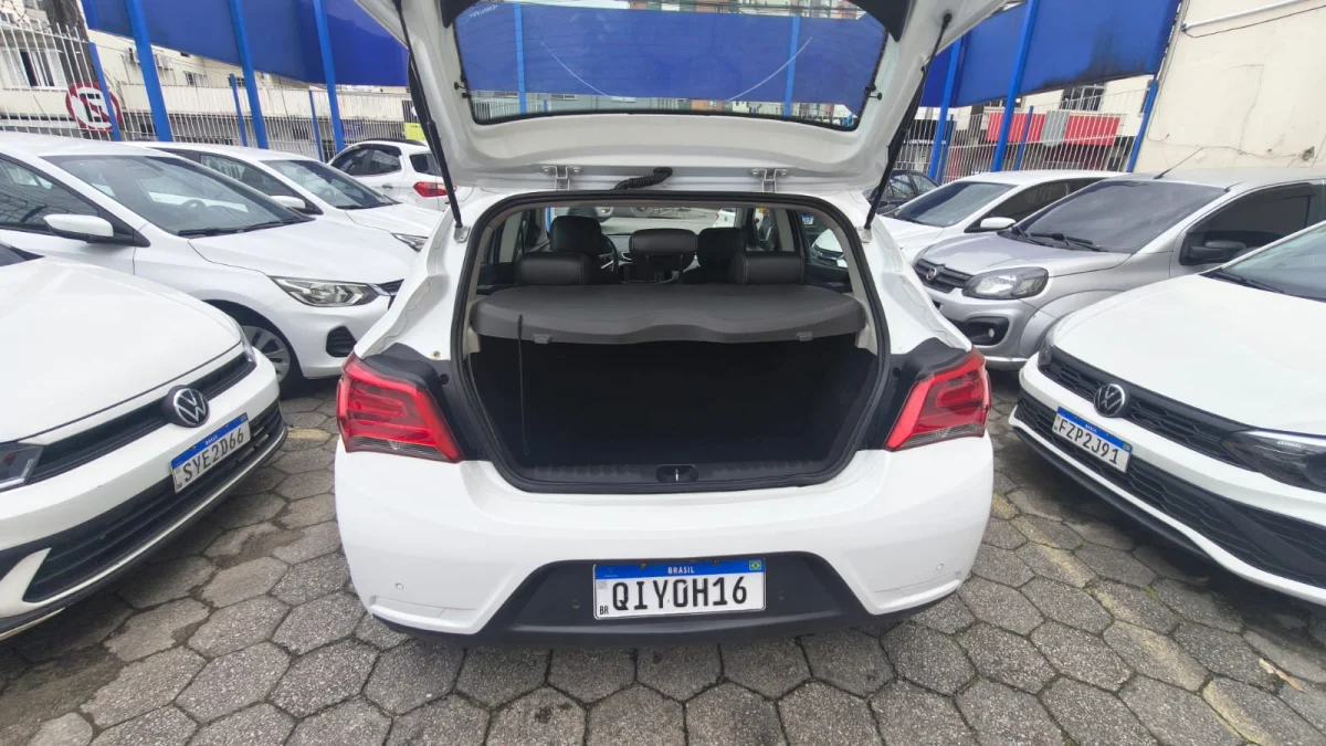 ONIX HATCH LT 1.0 8V FlexPower 5p Mec 2019 - Imagem 12
