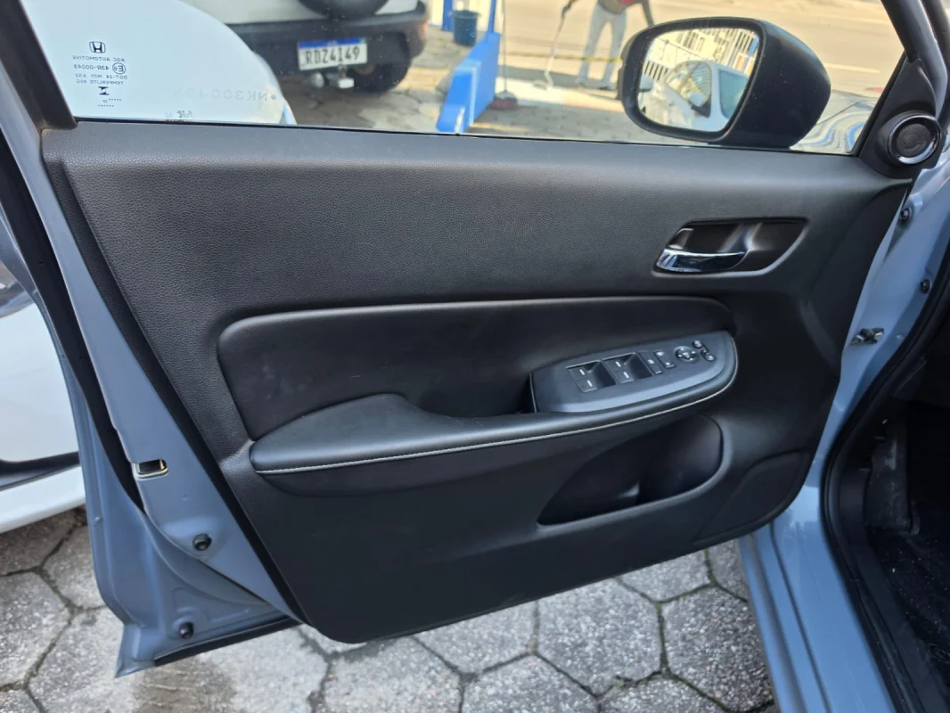 City Hatch Touring 1.5 Aut. Completo 2022 - Imagem 14