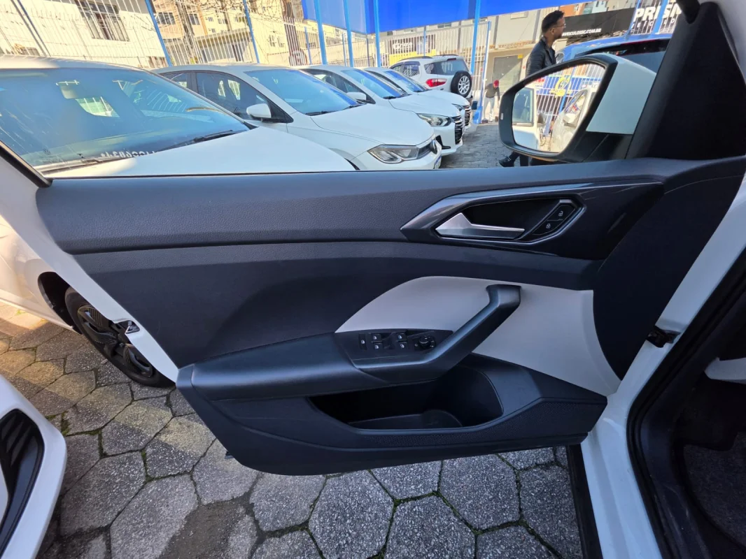 T-Cross Hig. 250 TSI 1.4 Flex 16V 5p Automática 2022 - Imagem 13
