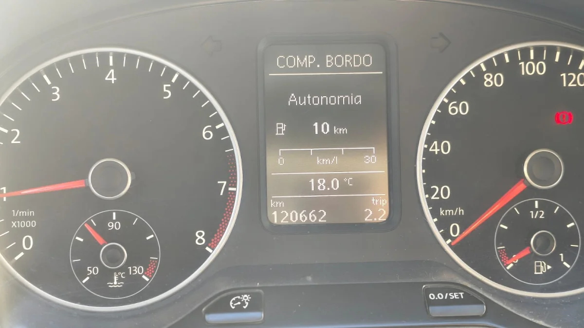 Fox BLUEMOTION 1.0 Mi Total Flex 12V 5p 2014 - Imagem 11