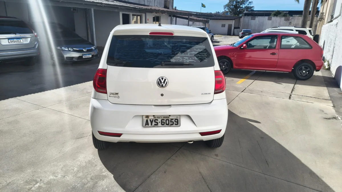 Fox BLUEMOTION 1.0 Mi Total Flex 12V 5p 2014 - Imagem 15