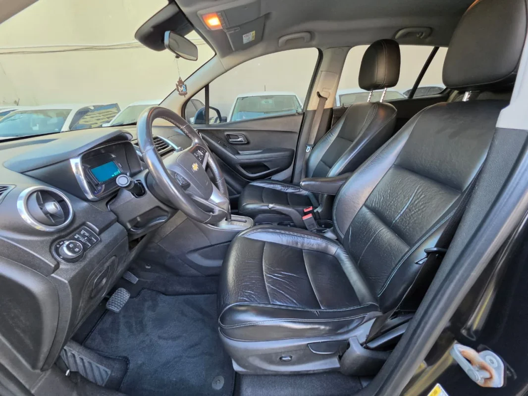 TRACKER LTZ 1.8 16V Flex 4x2 Automática 2014 - Imagem 10