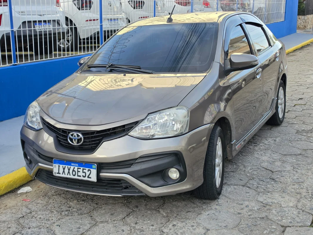 ETIOS XLS Sedan 1.5 Flex 16V 4p Automático 2018 GNV - Imagem 4